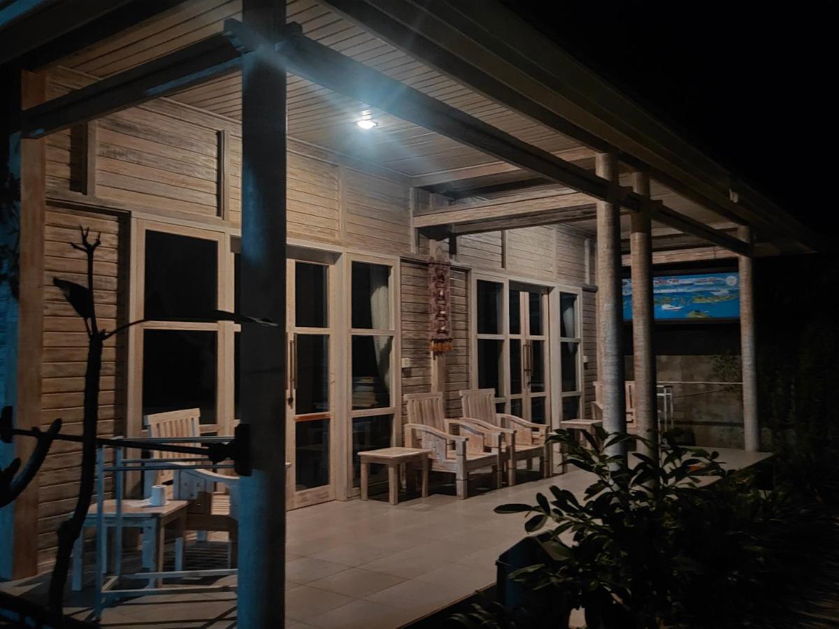 Vista Huts Lembongan Hotell Exteriör bild