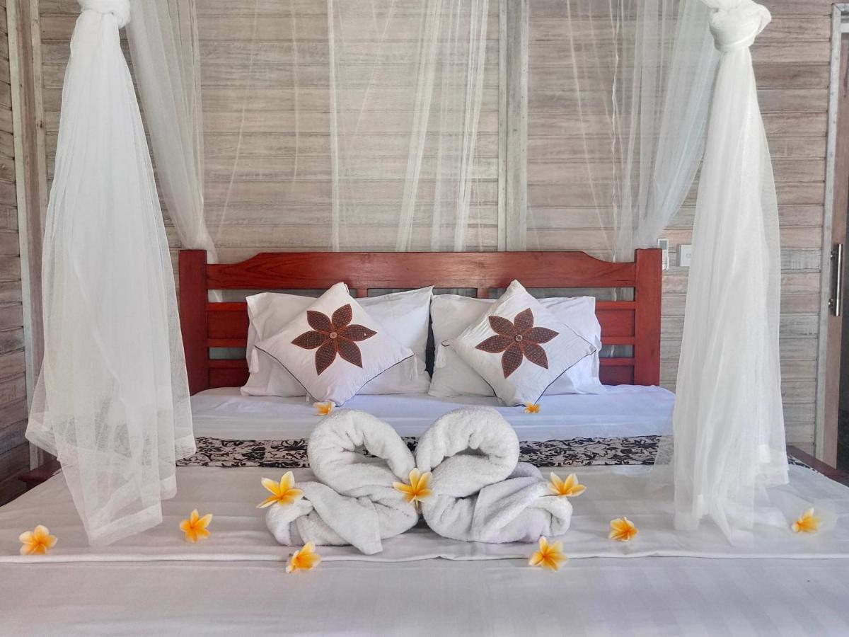Vista Huts Lembongan Hotell Exteriör bild