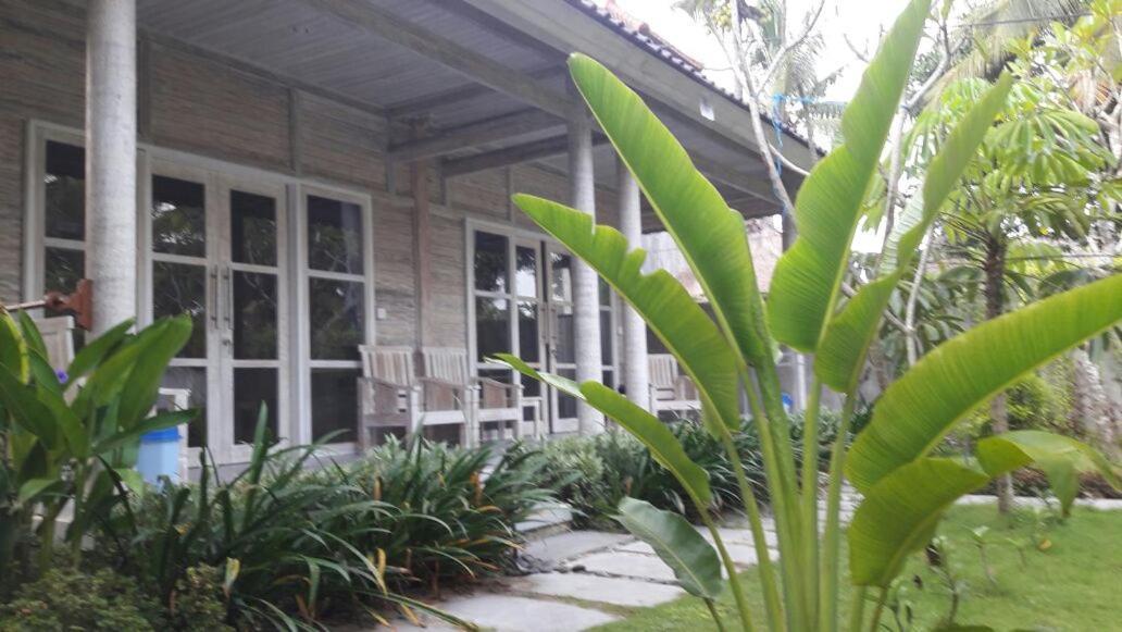 Vista Huts Lembongan Hotell Exteriör bild