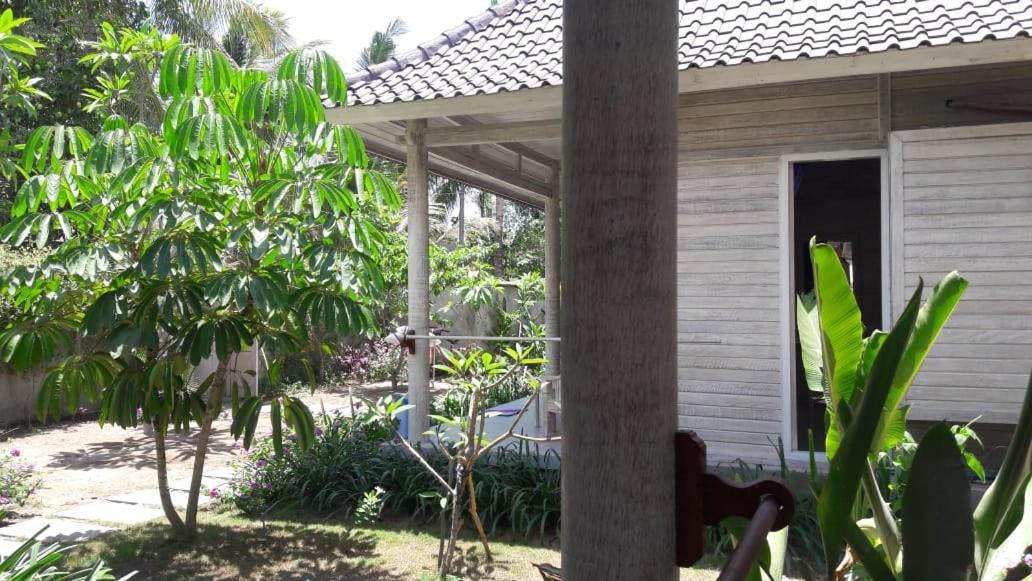 Vista Huts Lembongan Hotell Exteriör bild