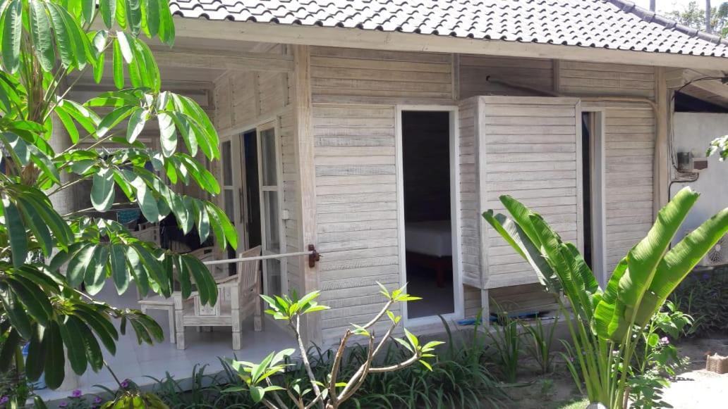 Vista Huts Lembongan Hotell Exteriör bild