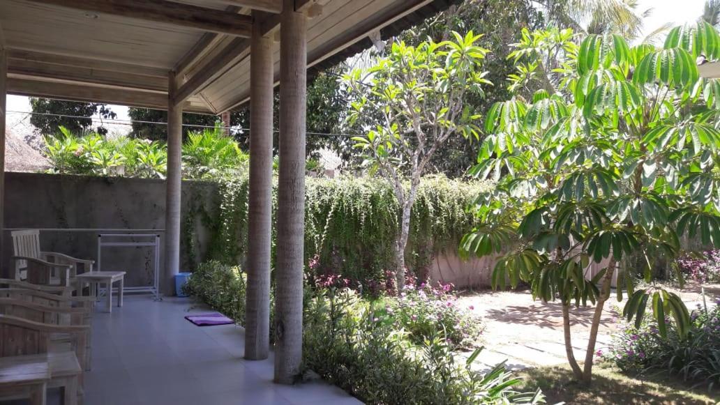 Vista Huts Lembongan Hotell Exteriör bild