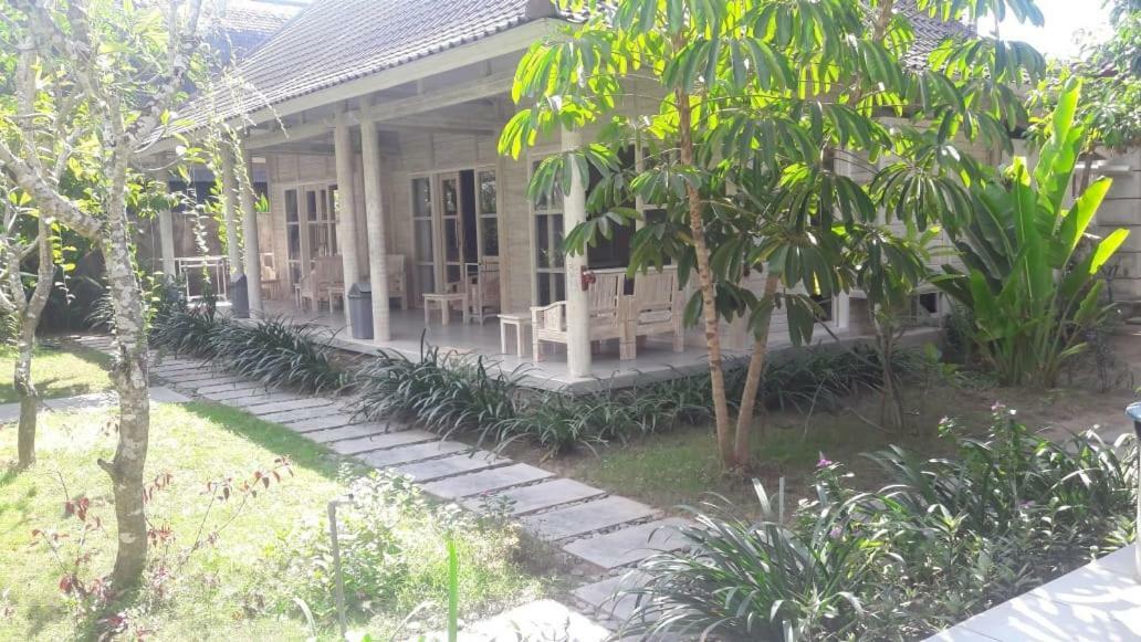 Vista Huts Lembongan Hotell Exteriör bild
