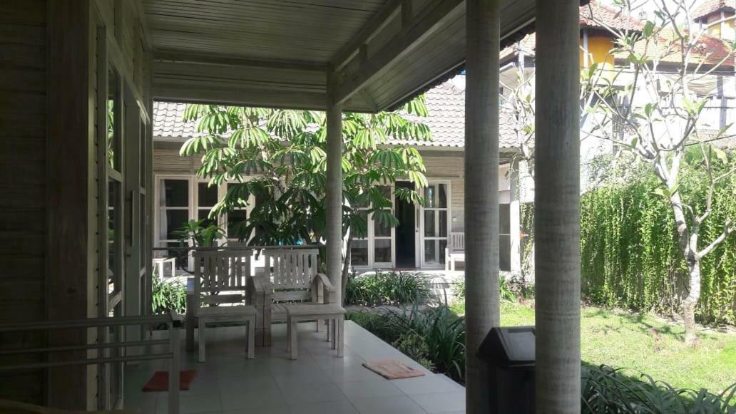 Vista Huts Lembongan Hotell Exteriör bild